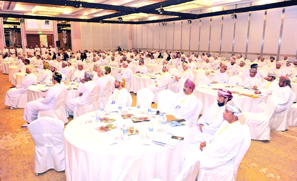 مؤتمر خليجي بصلالة يدعو إلى السرعة في التعافي وتحسين الإنتاجية