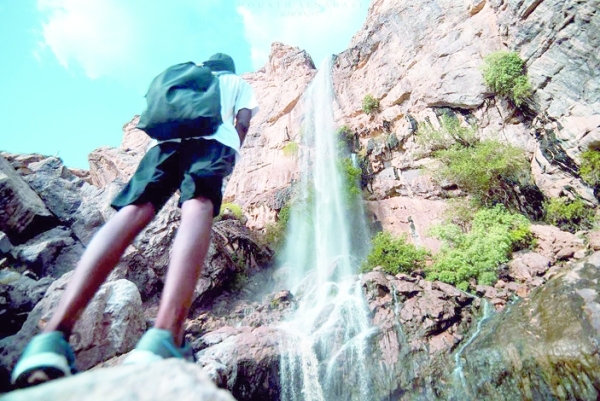 Wadi Sharjah: A Treasure Hidden Between Rocks