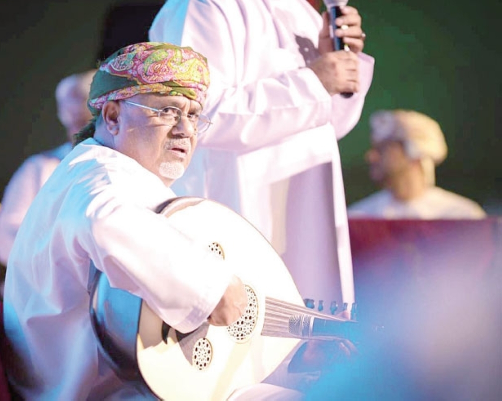 في خدمة الموسيقى العُمانية