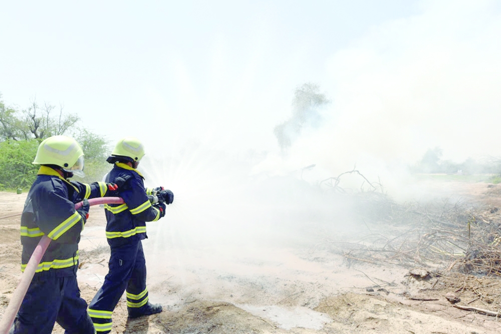 حرق المخلفات الزراعية في مسقط الخيار السلبي الأسهل والثمن كوارث بيئية وصحية