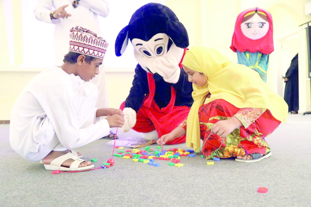 100 مشارك في فعالية فرحة يتيم