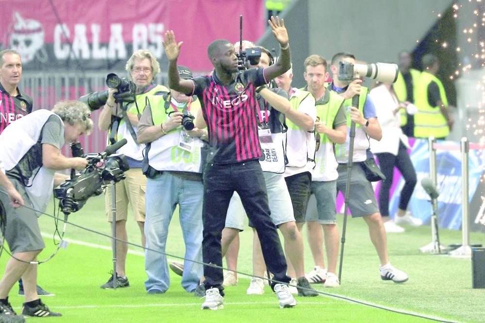 بيبي يلتحق بنيس على سبيل الإعارة