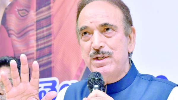 India's Congress veteran quits party, blames Rahul