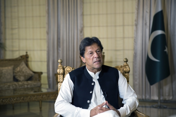 Pakistan court gives Khan another reprieve