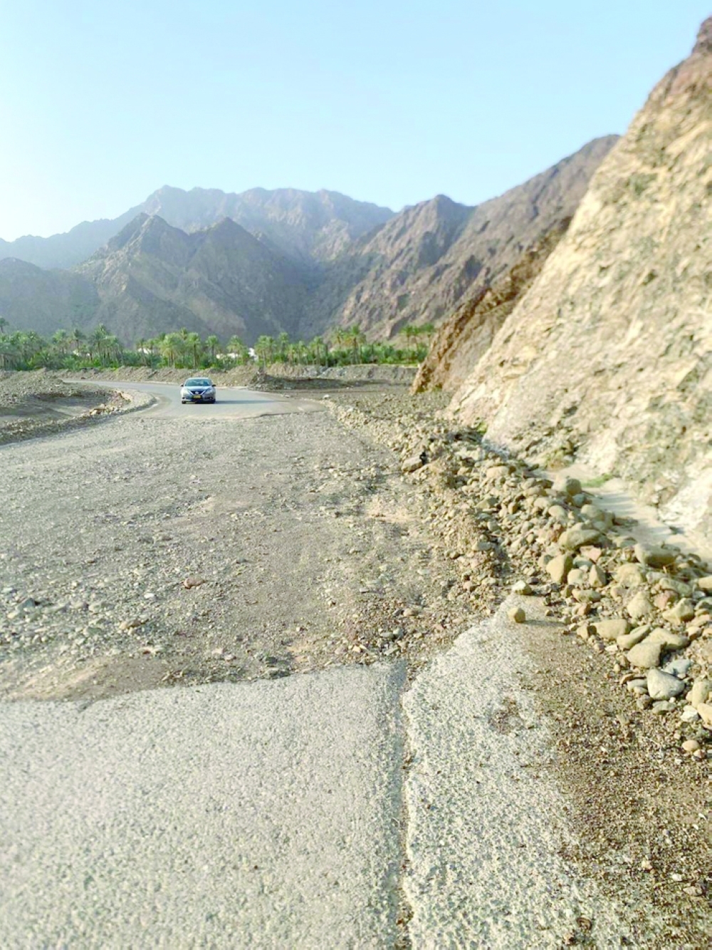 طريق الحايمة ـ محلاح .. أضرار دون صيانة منذ 4 سنوات!