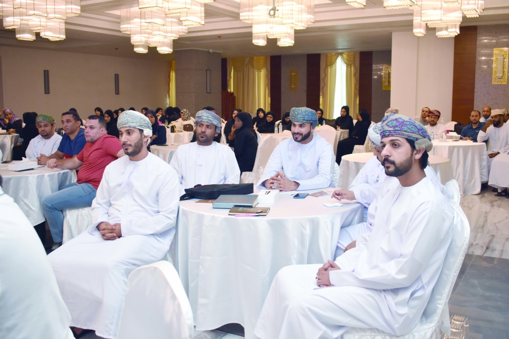 “التنمية الاجتماعية تنفذ برنامج الإنماء المهني للعاملين