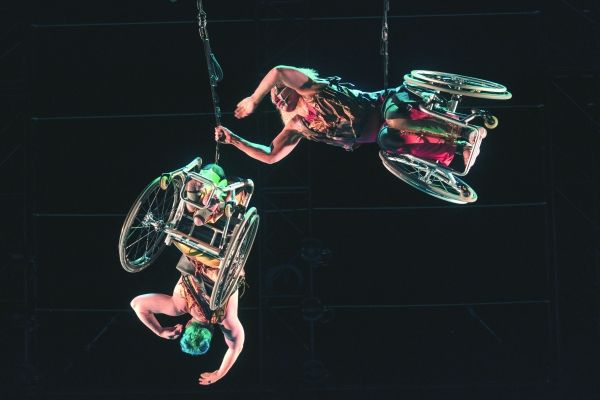Only Connect: Finding a Way Into Kinetic Light’s ‘Wired’