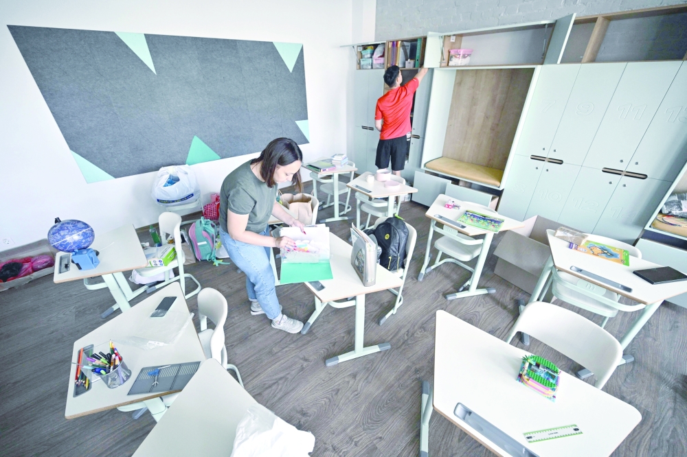 اوكرانيا تستعد لبدء العام الدراسي الجديد على وقع صفارات الانذار