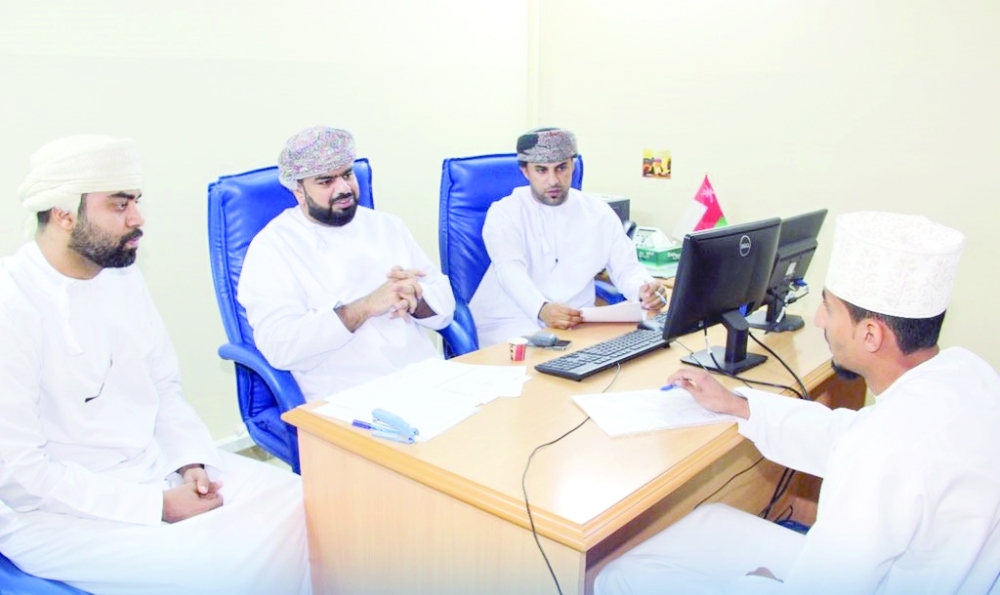 “العمل” تعلن عن وظائف في عدد من التخصصات الجامعية