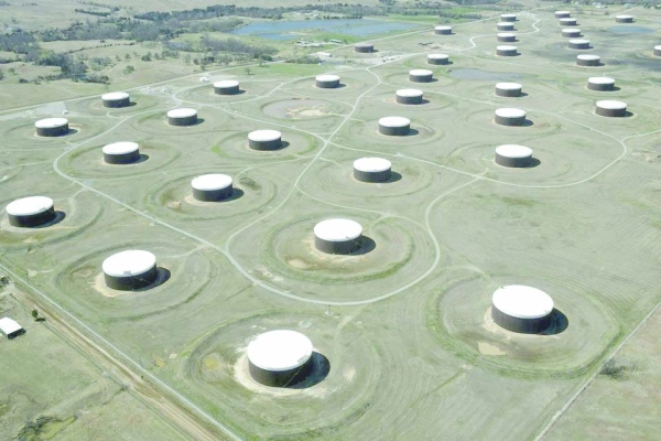 Oil prices fall 3% on recession fears