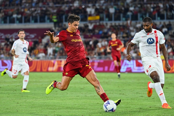 Dybala brace over Monza puts Roma top