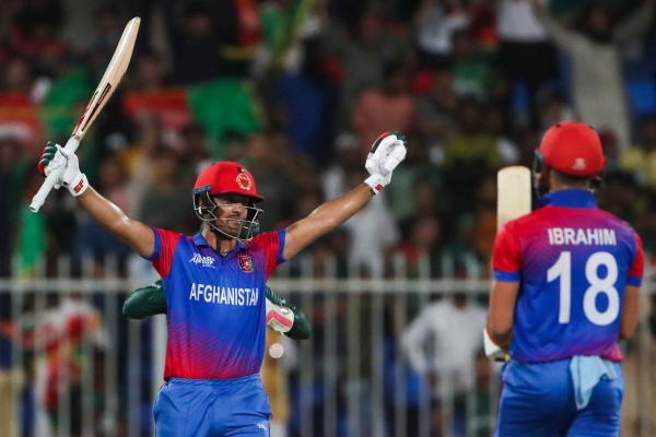 Afghanistan march into Super 4