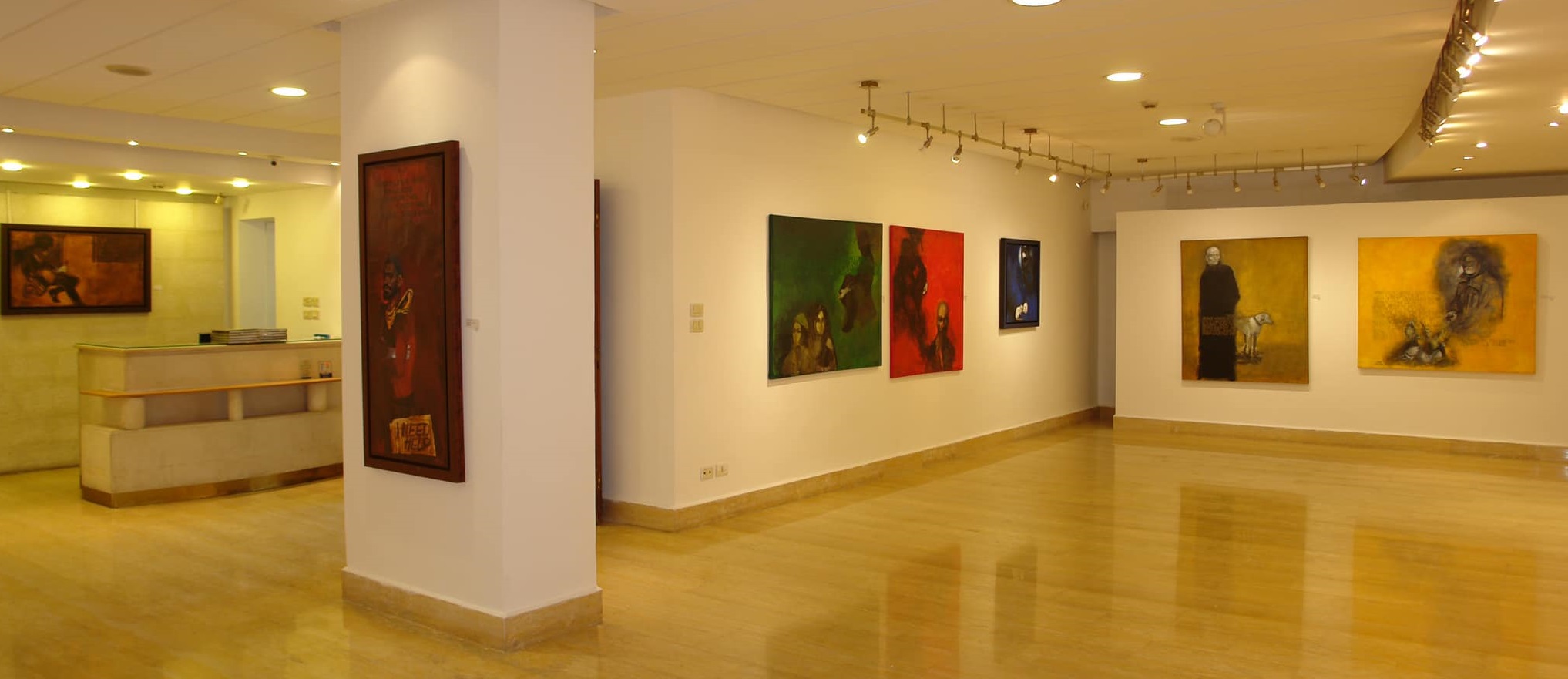 “بلا وطن” لشاكر الألوسي.. لوحات تحتفي بالتراث العراقي