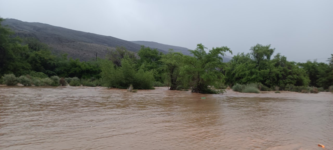 هطول أمطار متفاوتة الغزارة على عدد من محافظات سلطنة عمان