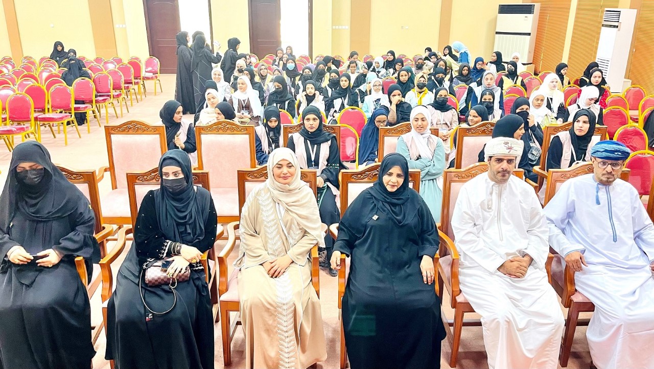 انطلاق فعاليات البرنامج الصيفي لطلبة مدارس تعليمية ظفار