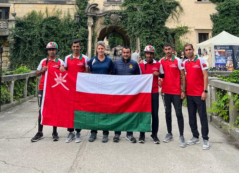 الخيالة السلطانية تفوز بالمركزين الأول والثاني في سباق “كليزكو” البولندي للقدرة