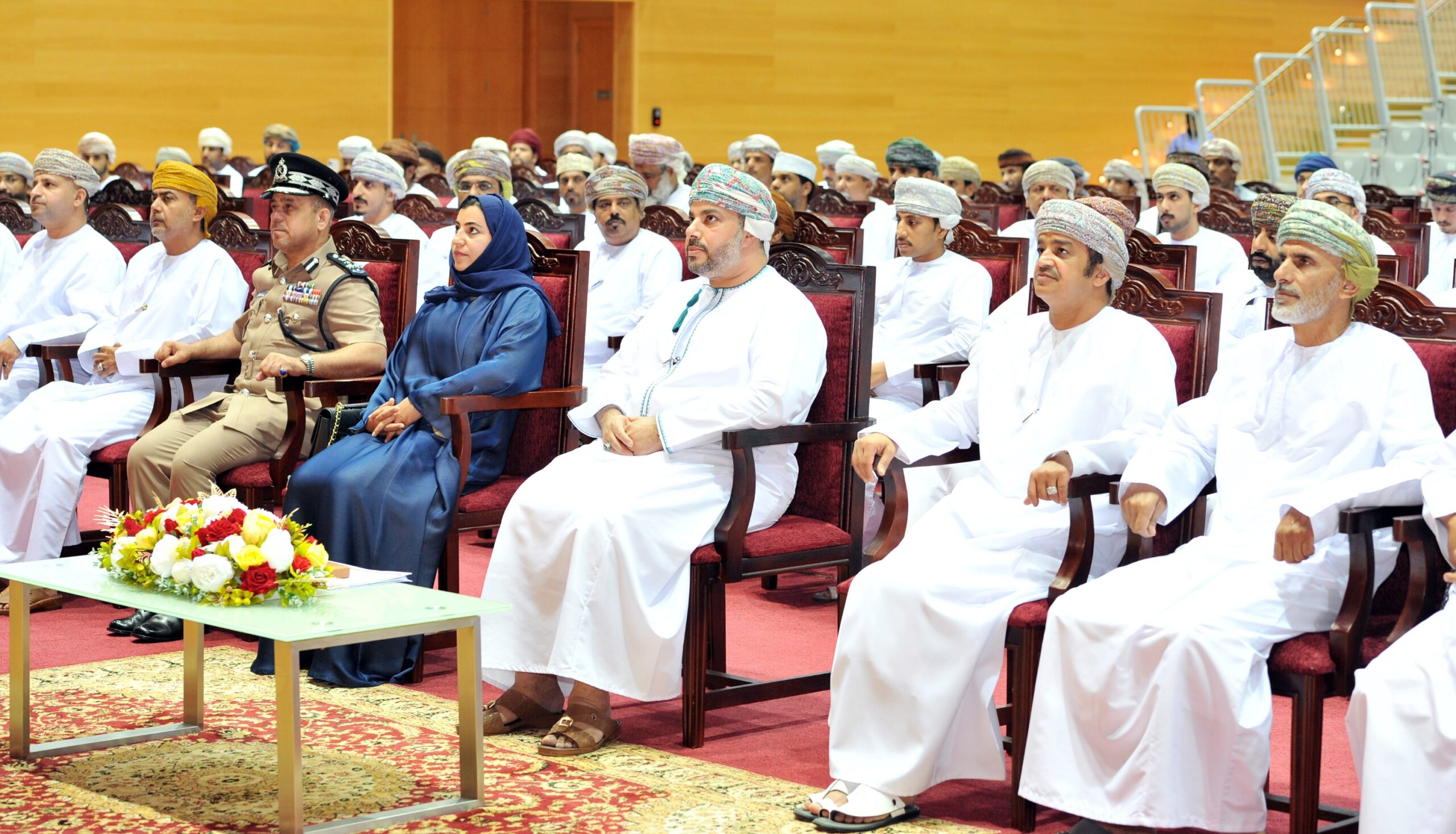 لقاء مع رواد الأعمال وأصحاب المؤسسات الصغيرة والمتوسطة بمحافظة ظفار