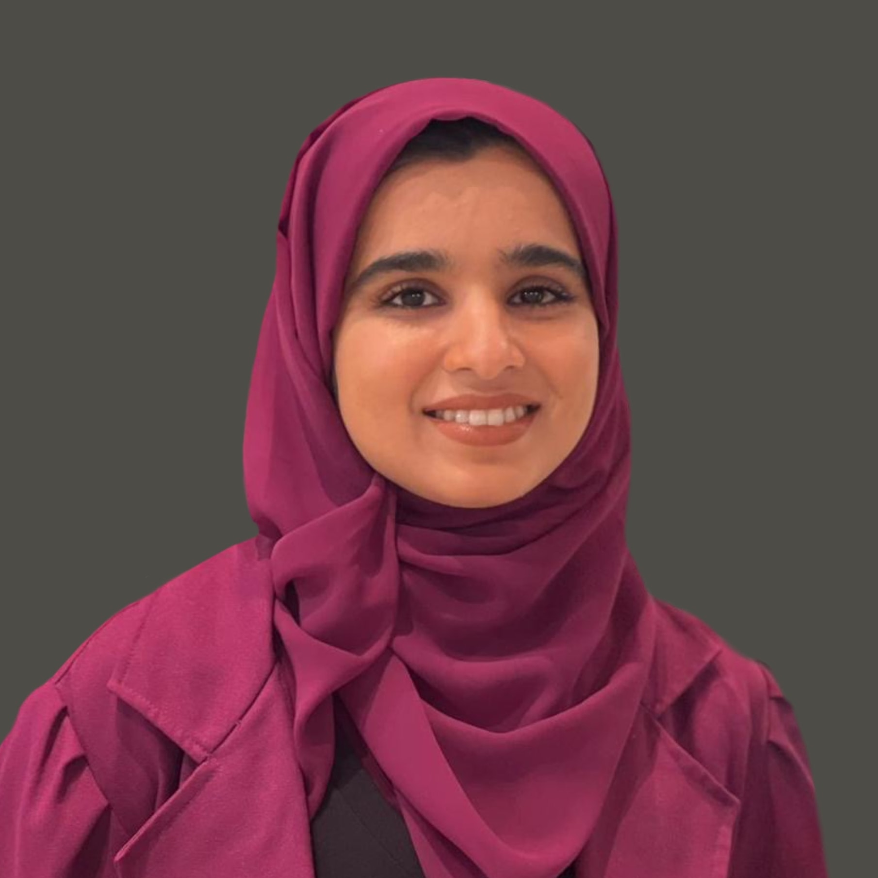 التشكيلية صفاء الفهدية: الفن يهتم بالتلاحم مع الإنسان ويتكامل مع العلوم