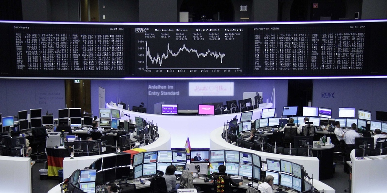 الأسهم الأوروبية تعاود الصعود بدعم من مكاسب القطاعات الدفاعية