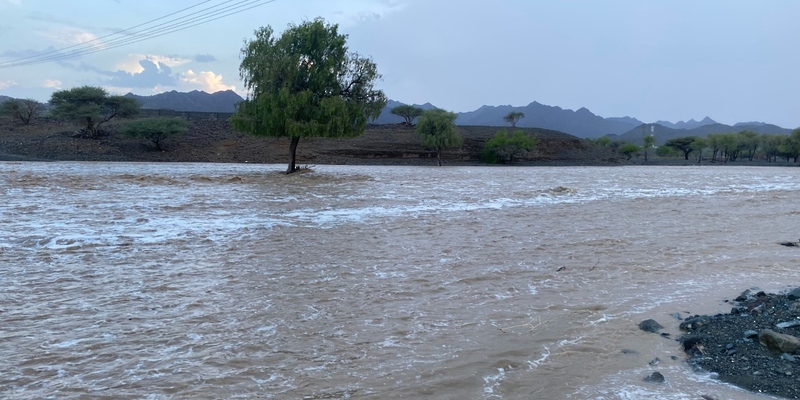 جريان عدد من الاودية بمحافظة الظاهرة