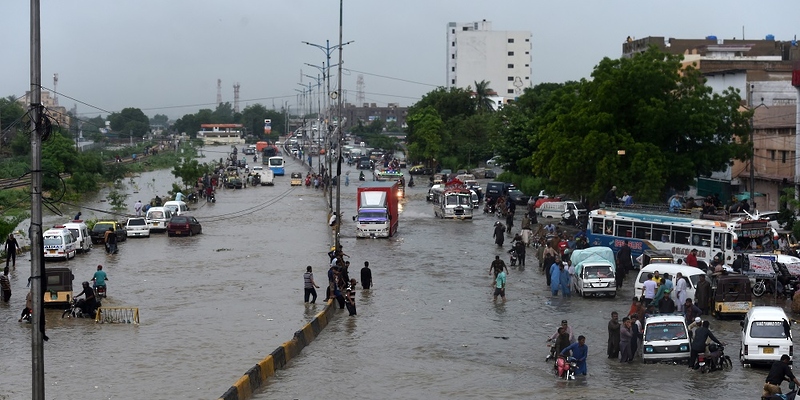 ارتفاع حصيلة ضحايا الفيضانات في باكستان إلى 1162 شخصًا