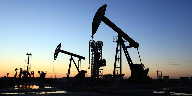 أسعار النفط تتراجع إثر مخاوف من حدوث ركود اقتصادي