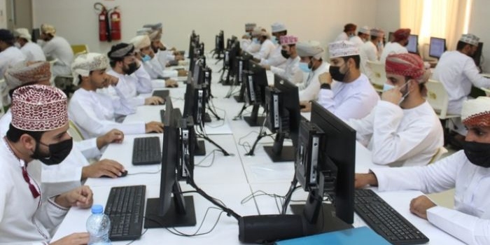 وزارة العمل تعلن عن توفّر /1641/ وظيفة بنظام العمل بالعقود المؤقتة