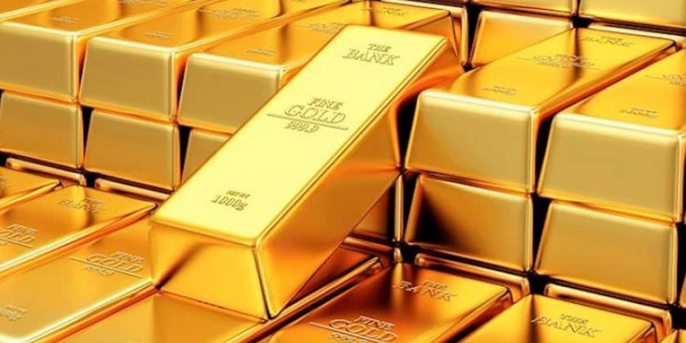 الذهب يهبط لأدنى مستوى له منذ ثلاثة أسابيع بسبب ارتفاع الدولار