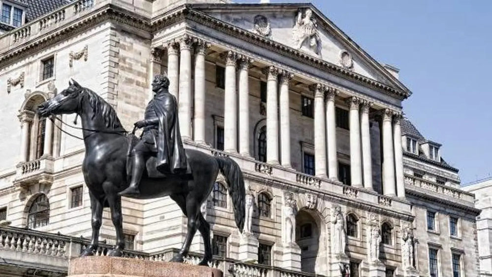 بنك إنجلترا يرفع أسعار الفائدة لأعلى مستوى منذ 1995