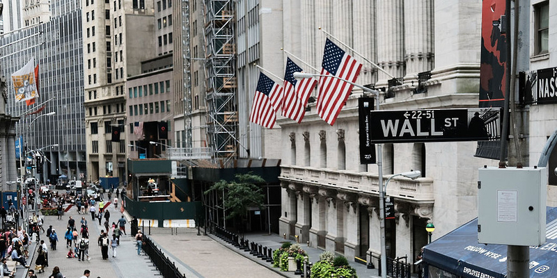 ارتفاع المؤشرات الرئيسية في بورصة وول ستريت