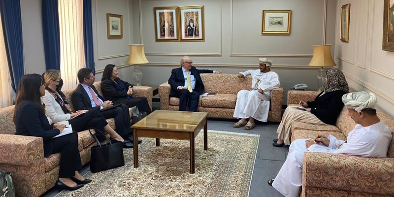 وكيل وزارة الخارجية للشؤون الدبلوماسية يستقبل المبعوث الأمريكي الخاص لليمن