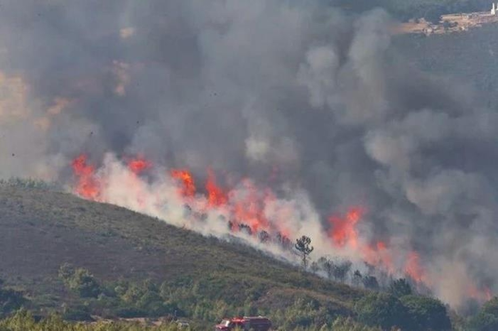 مصرع 3 من عمّال الإطفاء وإصابة آخرين في شمال المغرب