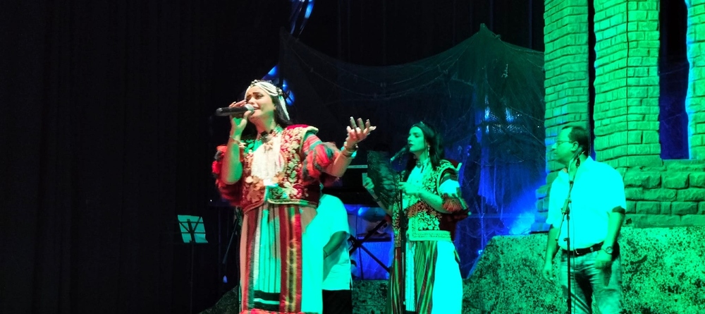 مهرجان مسارات المسرح بالمهدية يواصل عروضه