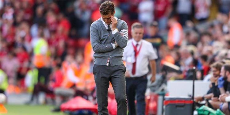 نادي بورنموث الإنجليزي يقيل مدربه باركر