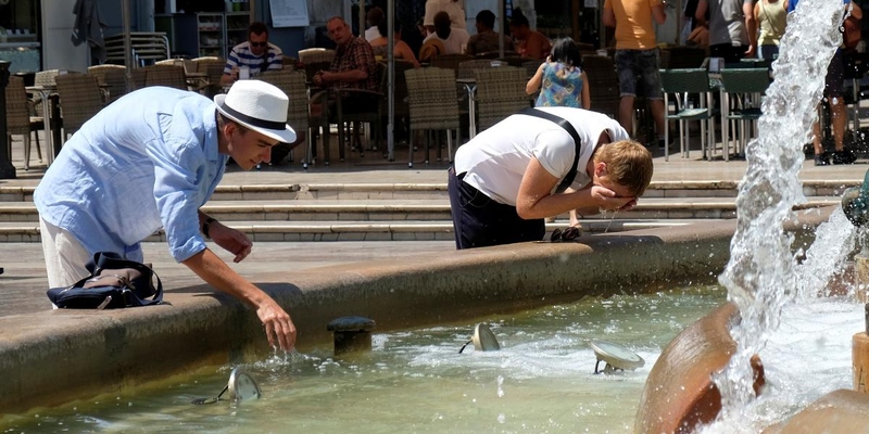 اليونان تستعد لموجة شديدة الحرارة ابتداءً من اليوم