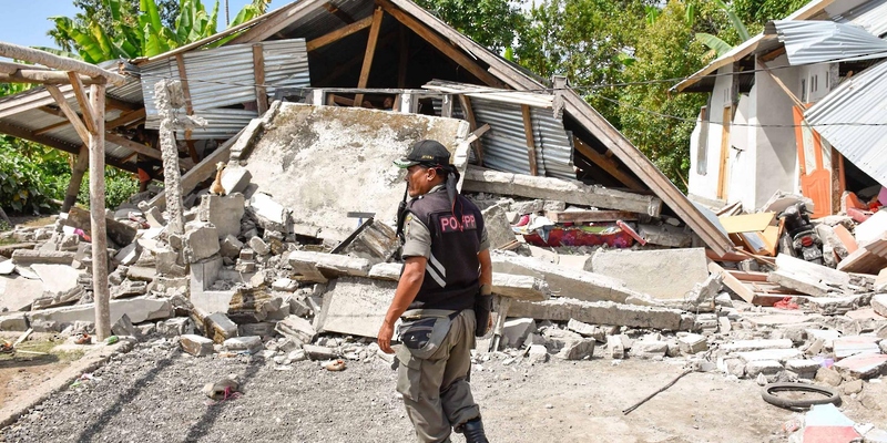 زلزال بقوة 6.4 درجات يضرب جنوب سومطرة في إندونيسيا