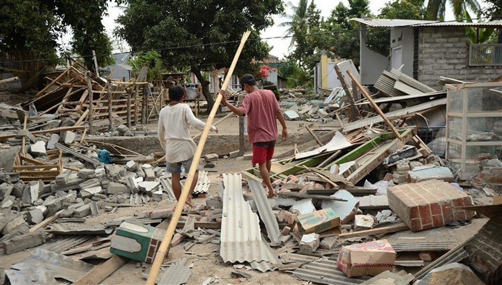 زلزال بقوة 8ر5 درجات يضرب سومطرة الغربية الإندونيسية