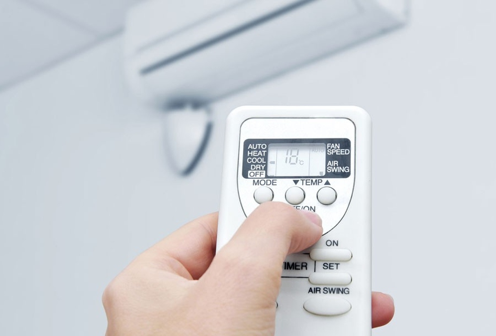 إسبانيا تفرض قيودًا على تشغيل أنظمة تكييف الهواء والإضاءة لخفض استهلاك الطاقة