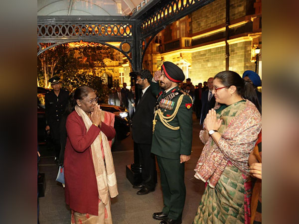 President Murmu arrives in London to attend Queen Elizabeth II’s funeral