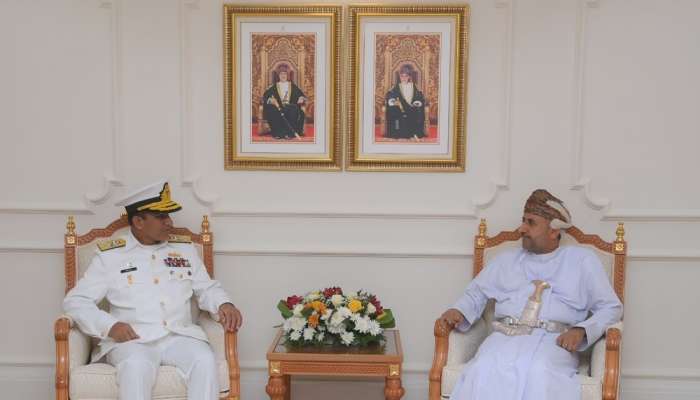 Defence Ministry Secretary General receives Chief of Staff of Pakistan’s Navy
