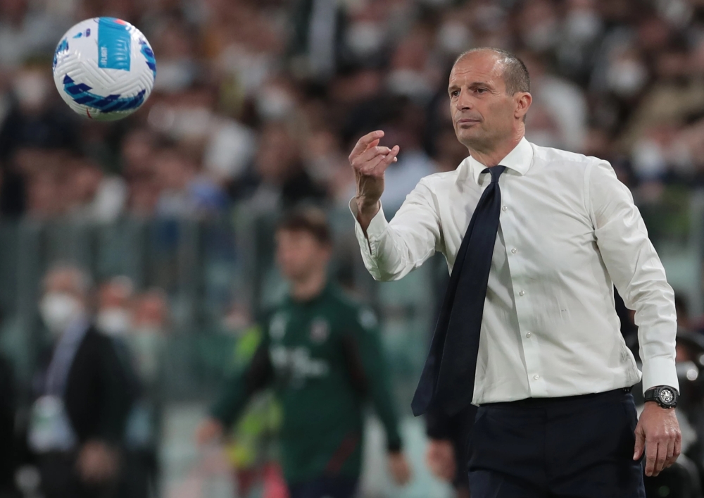 أليجري: يجب التركيز على الكفاءة في اللعب