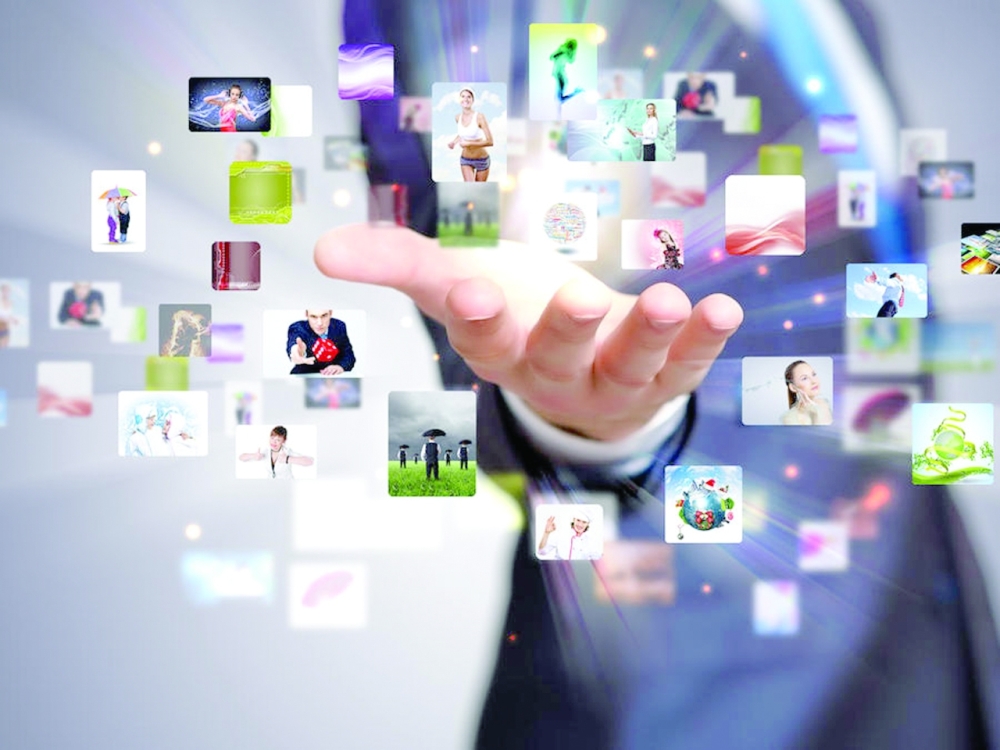 المجتمع هو الصانع الرئيسي لـ«بعض التافهين»