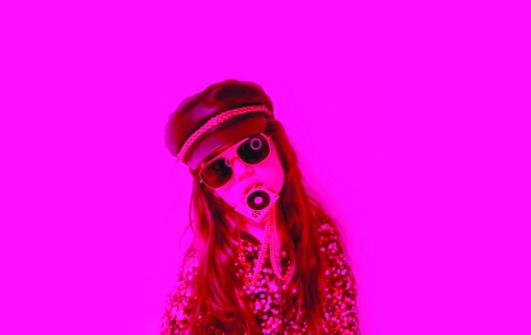 Salalah dances to the beats of world's youngest female DJ