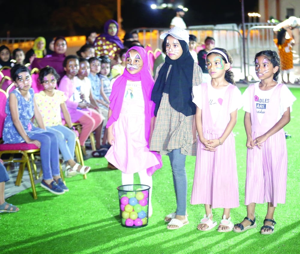 الملتقى الأسري الاقتصادي بصحم يسهم في تطوير مشاريع الشباب