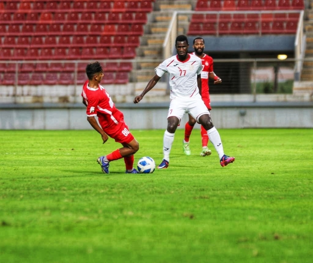 ظفار يكسب البشائر بهدفين في عمانتل