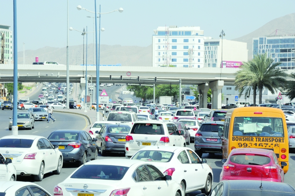 انقطاع الكهرباء لعطل فني بخطوط النقل .. وعودة تدريجية للخدمة بالمحافظات المتأثرة