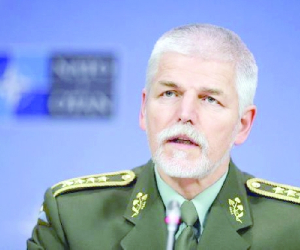 قائد الجيش التشيكي السابق يقرر خوض غمار السباق الرئاسي ويتعهد بتحقيق الاستقرار