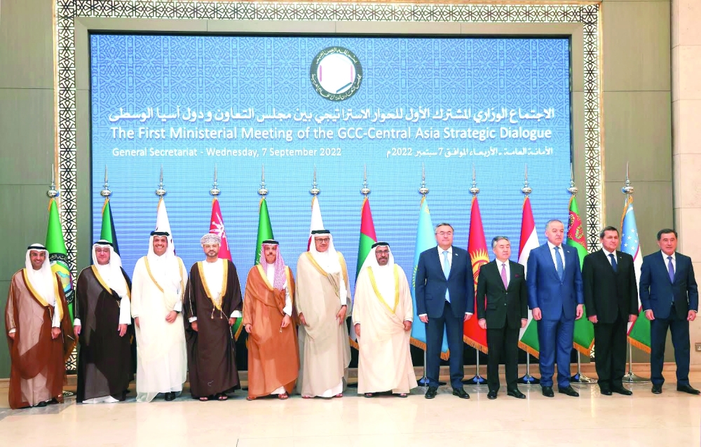 سلطنة عمان تشارك في اجتماع وزاري للحوار الاستراتيجي بالسعودية