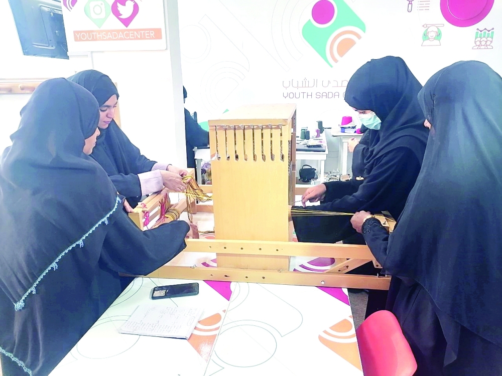 برنامج تدريبي لصناعة النسيج والجلود في الظاهرة