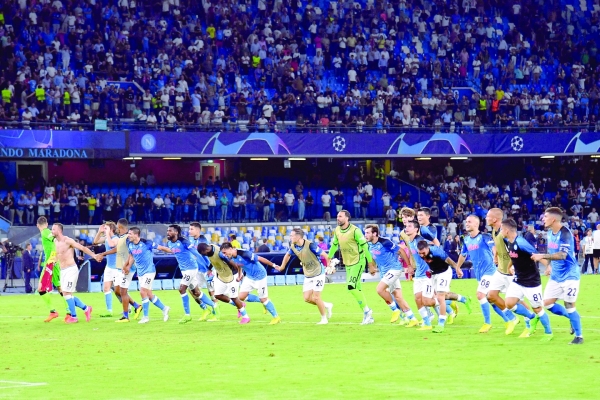 Napoli trounce Liverpool